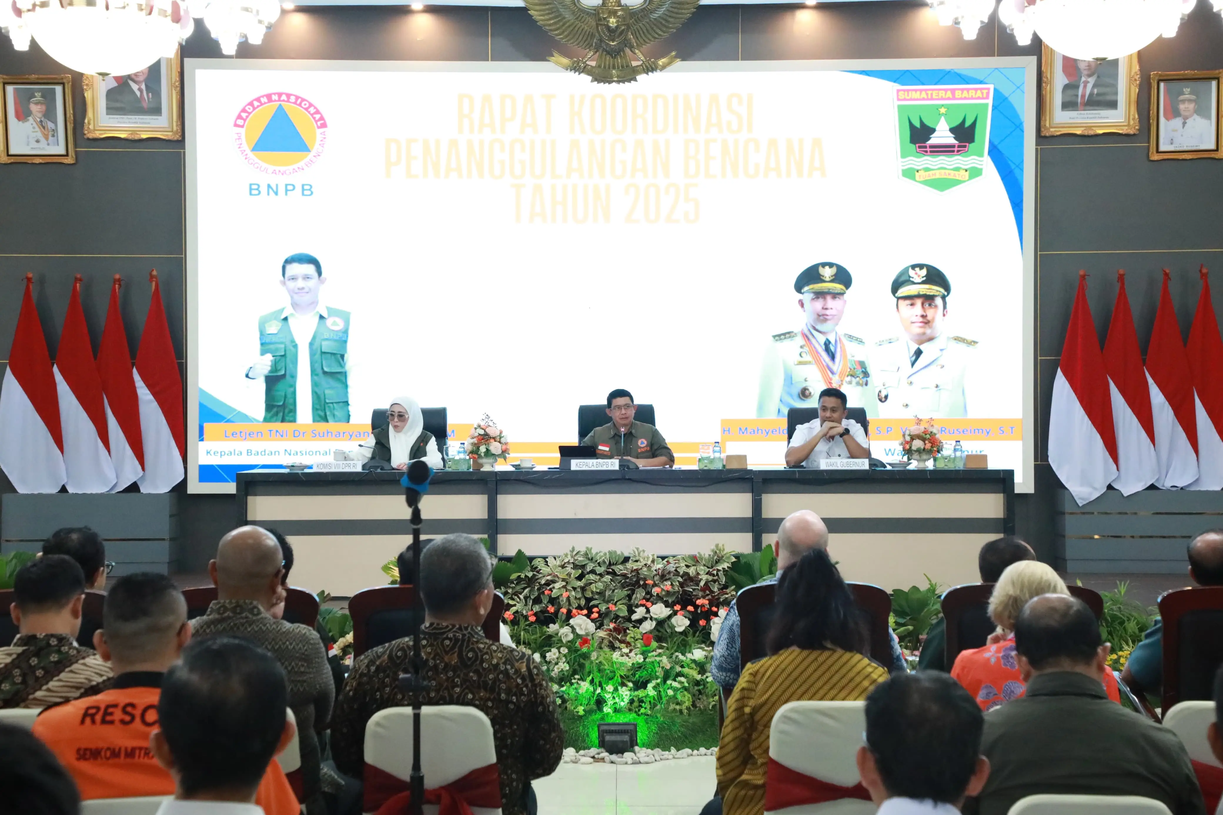 Kepala BNPB Pimpin Rapat Koordinasi Penanggulangan Bencana Sumatra Barat
